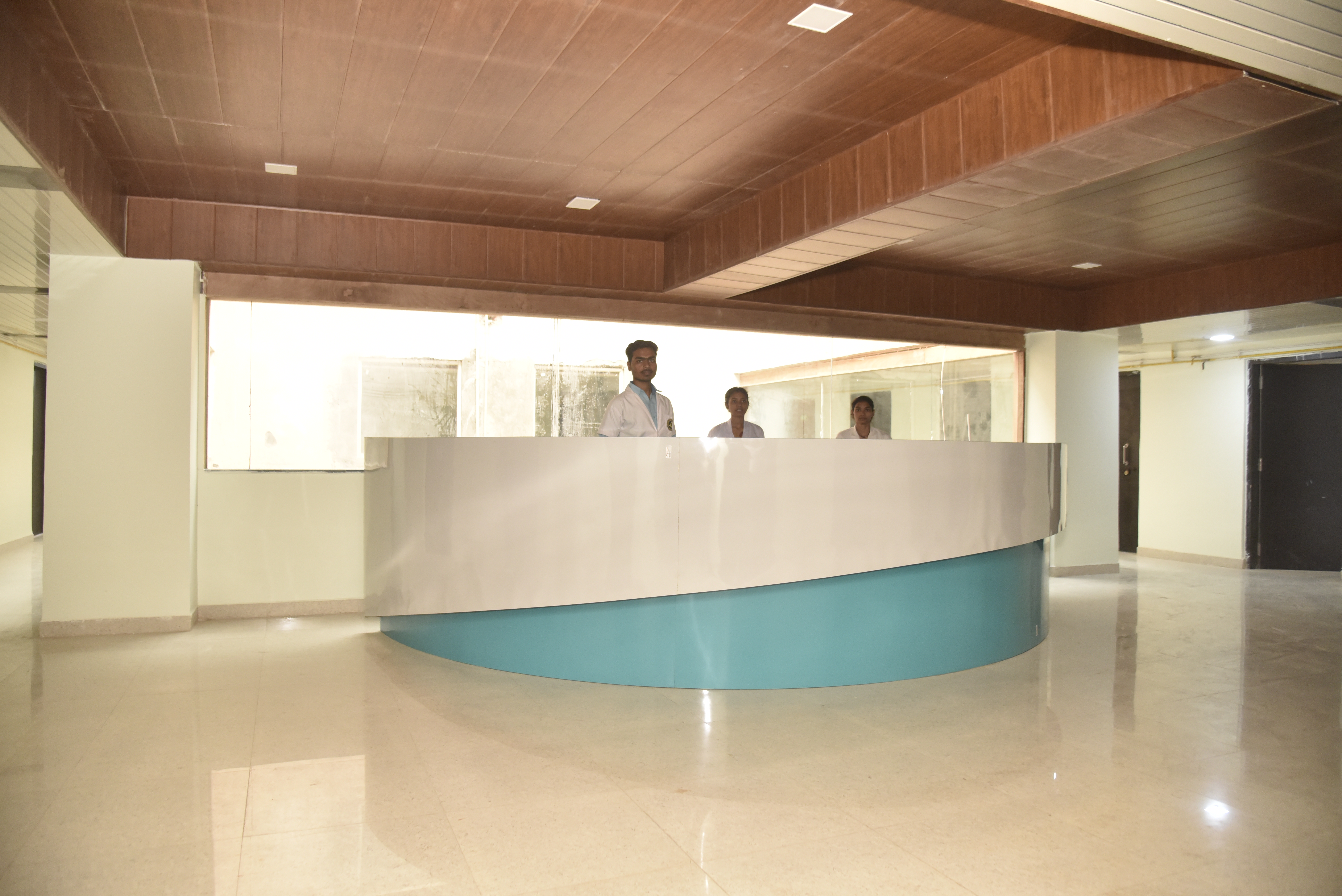 reception counter image of MMS the best hospital in Patna